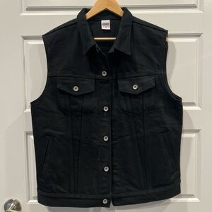IRON HEART
21oz Non-Fade Denim Type III Vest - Superblack